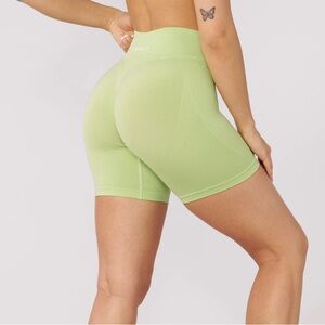 YoungLA W149 CURVE HOURGLASS BIKER SHORTS 6.5"